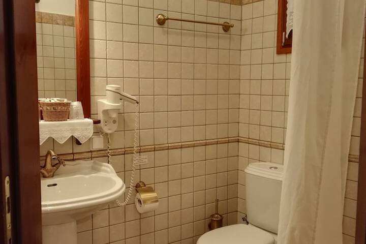 Room 31 of 94