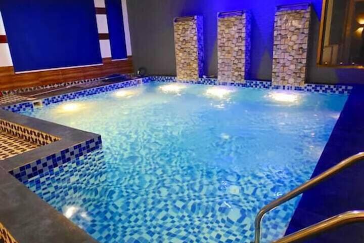 Pool 26 of 33