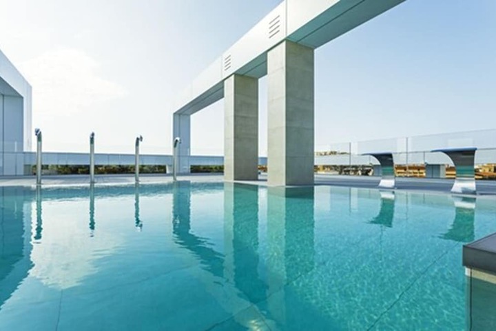 Pool 43 of 71