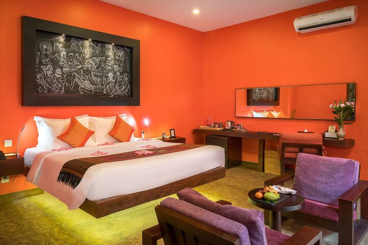 Room 21 of 103