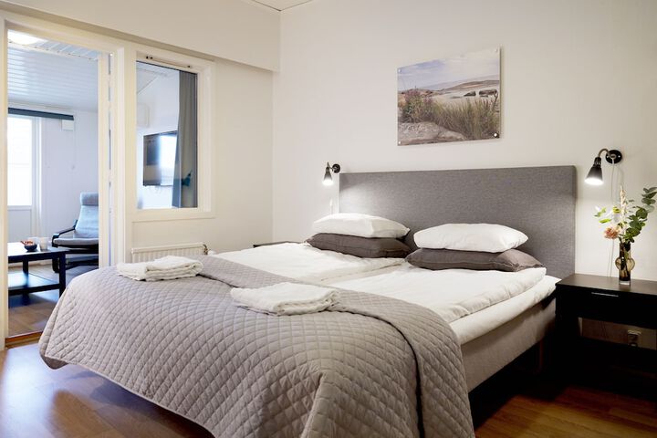 Room 4 of 41