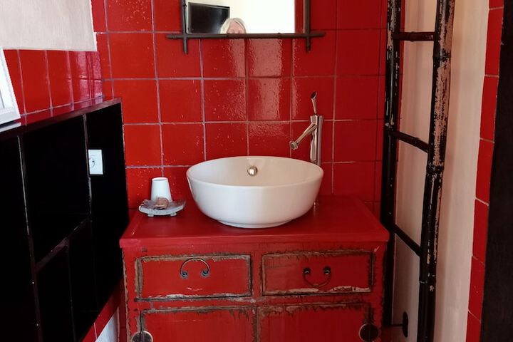 Clean Restrooms