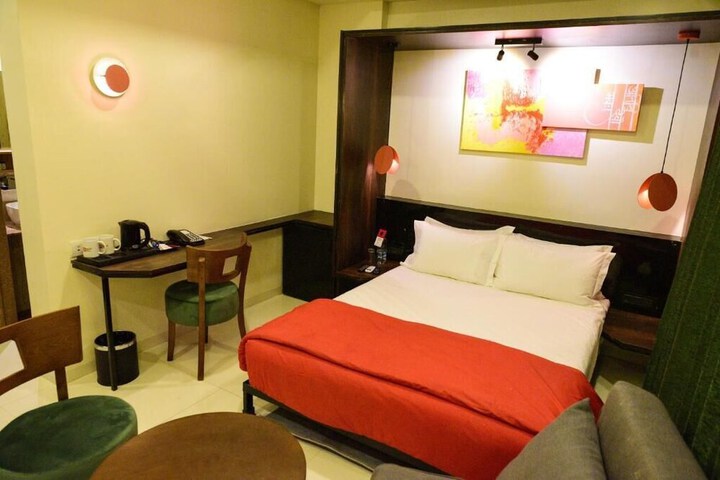 Room 10 of 44