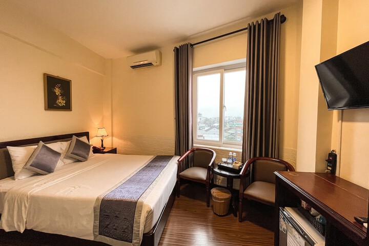 Room 48 of 104