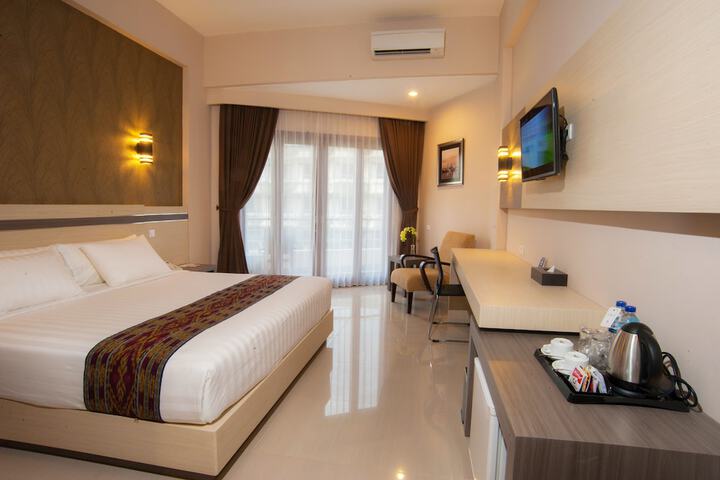 Room 5 of 43