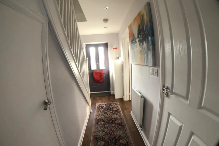 Photo of NEW Beautiful & Spacious 3BD House in Romford
