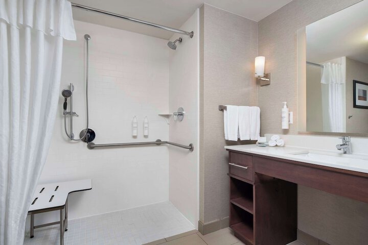 Bathroom shower