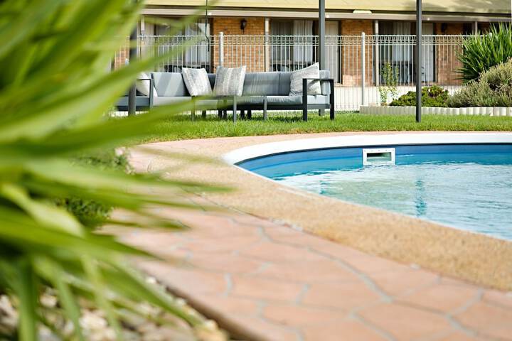 Pool 36 of 52