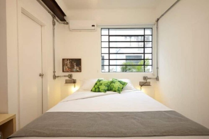 Room 21 of 82