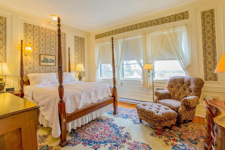 Room 48 of 290