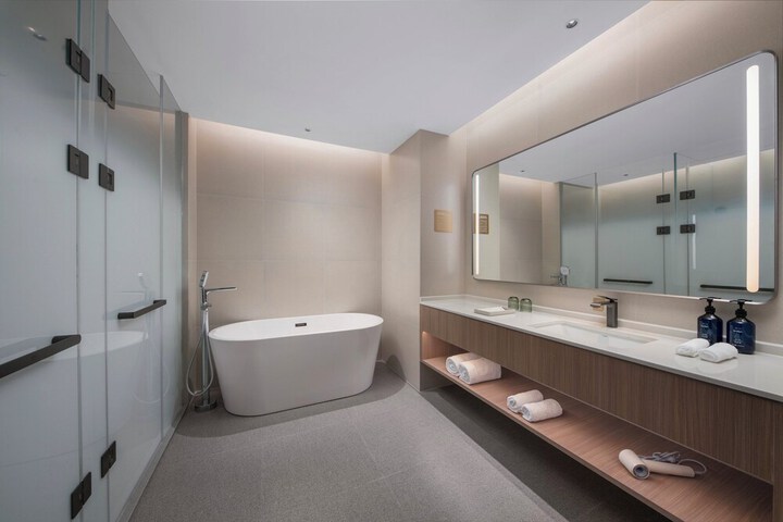 Room 55 of 77