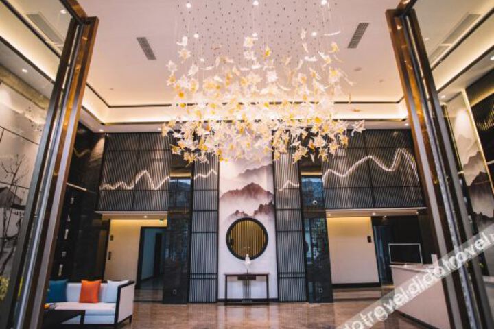 Dayi Puyue Liangshe Hotel