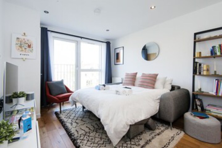 Room 15 of 23