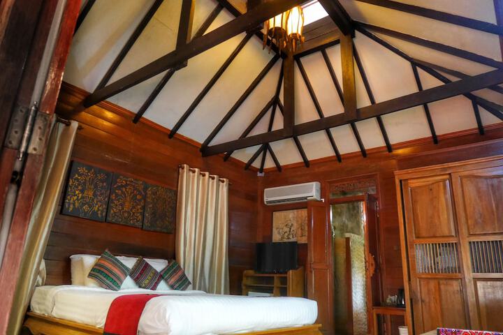Room 15 of 83