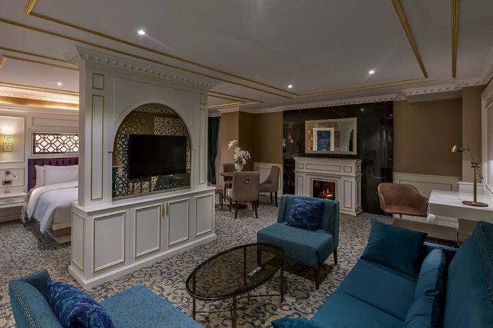 Room 15 of 52