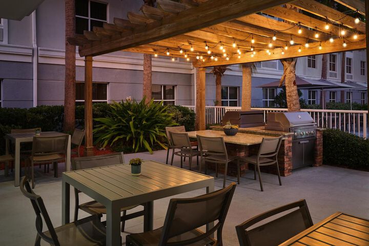 Terrace/Patio 33 of 42