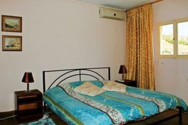 Room 16 of 24