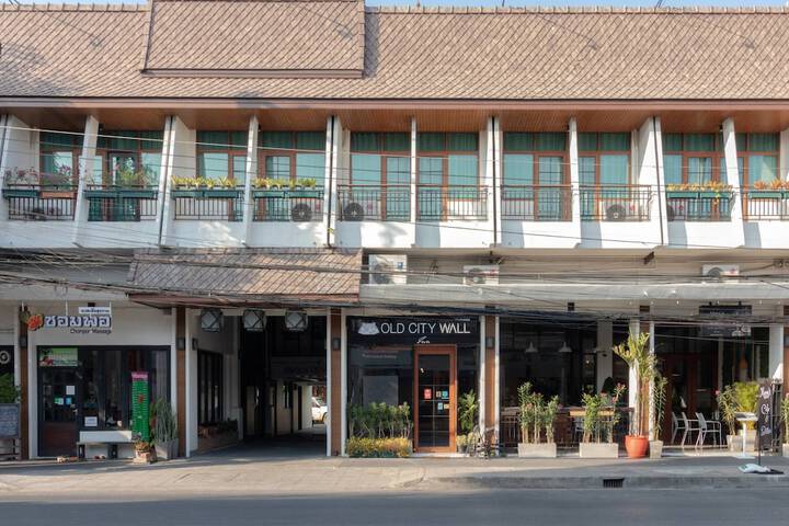 The Old City Wall Inn