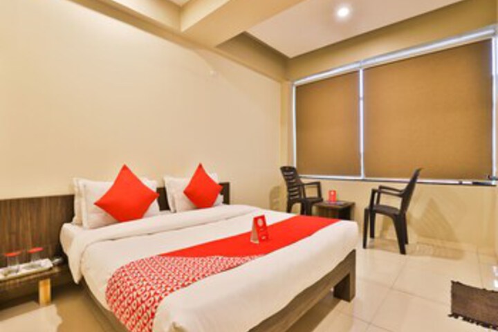OYO 12369 Western Inn