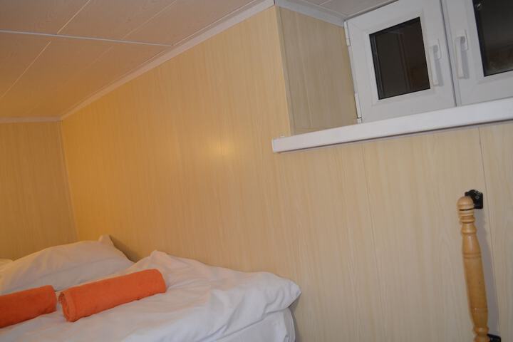 Room 18 of 84