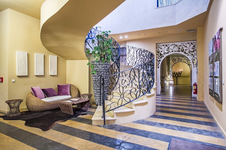 Hotel Interior 48 of 90