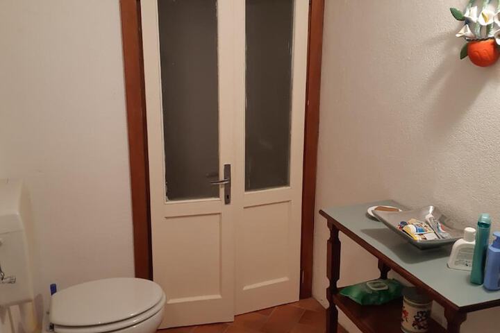 Room 25 of 39