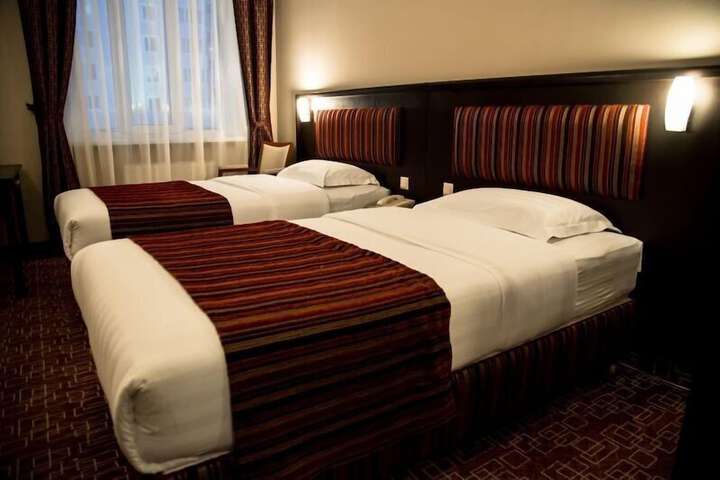Room 10 of 22