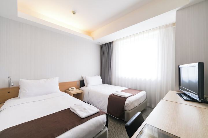 Room 30 of 67