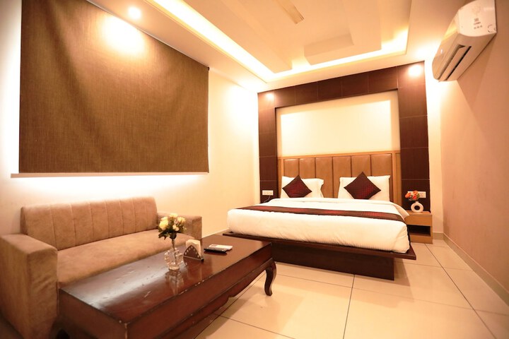 Room 21 of 24
