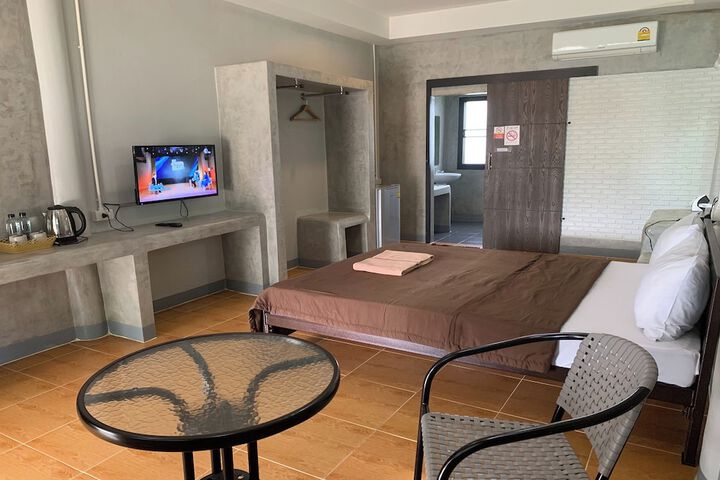 Room 17 of 95