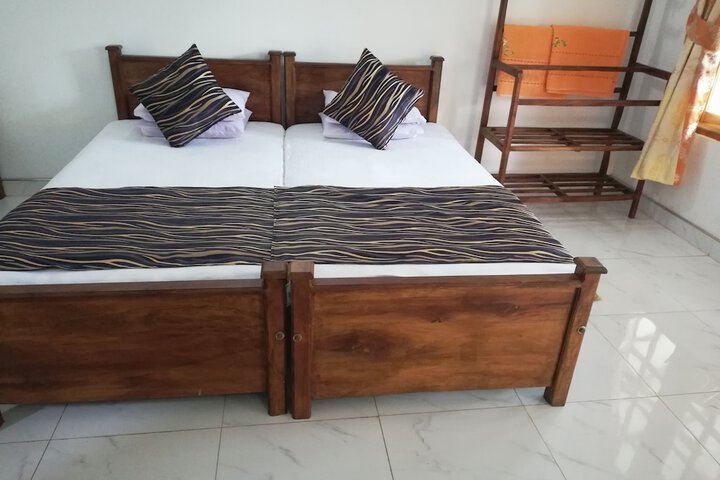 Room 8 of 14