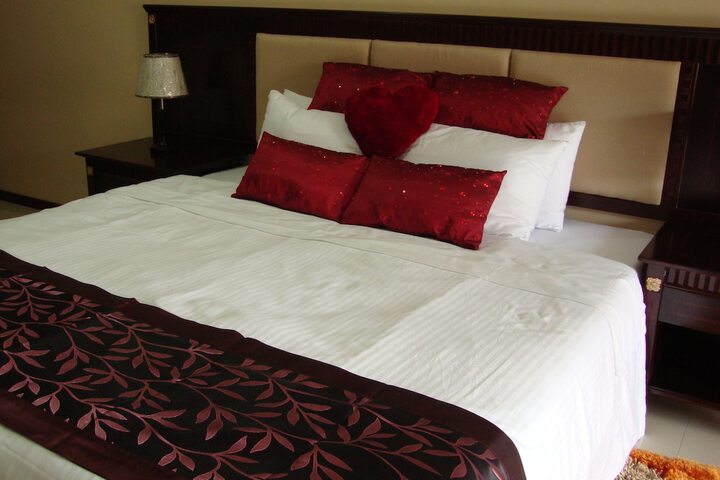 Room 5 of 71