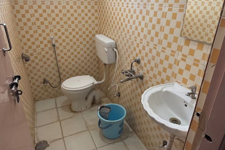 Room 43 of 55