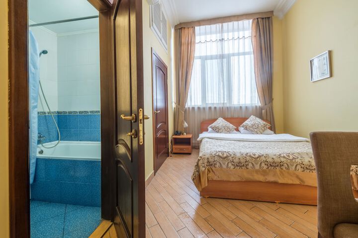 Room 15 of 79
