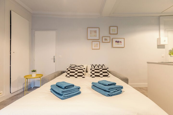Room 42 of 72