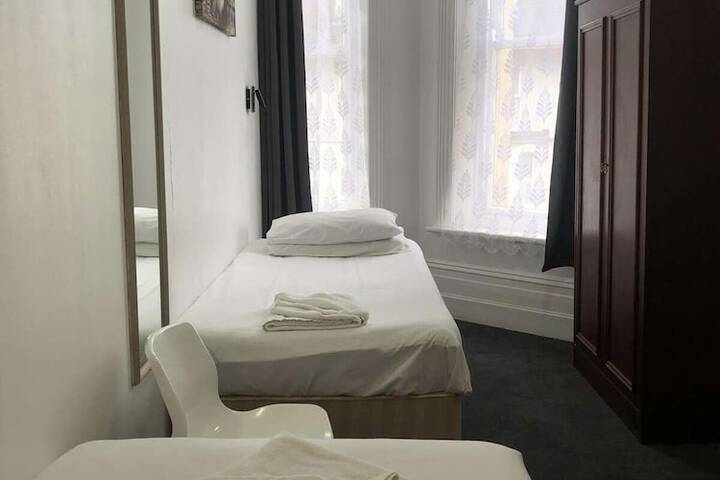 Room 14 of 54