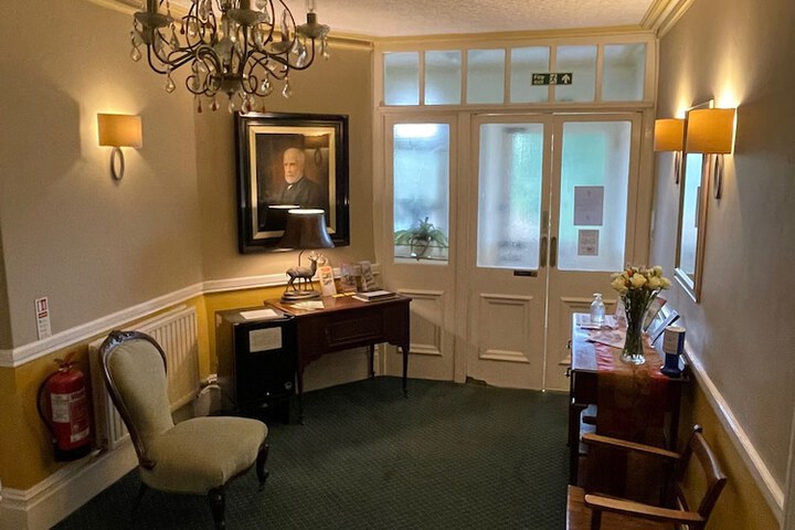 Guest Lobby