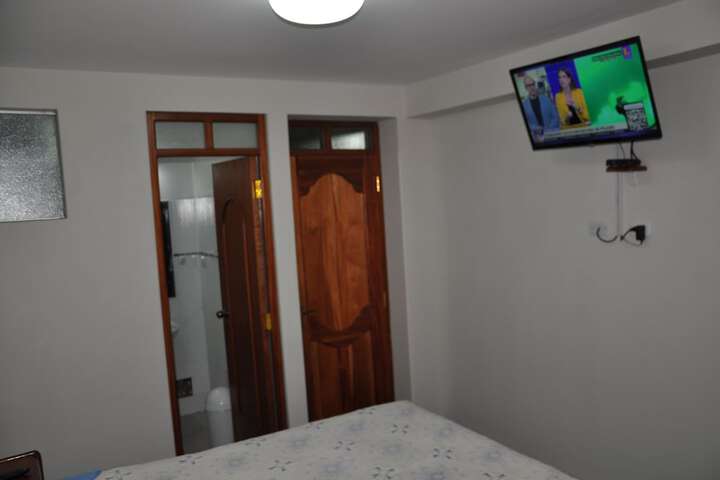 Room 8 of 28