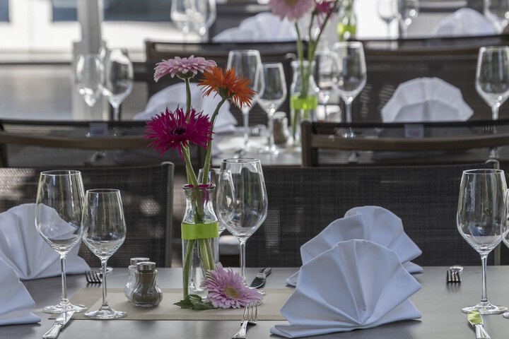 Dining 98 of 193
