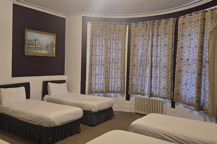 Room 14 of 72