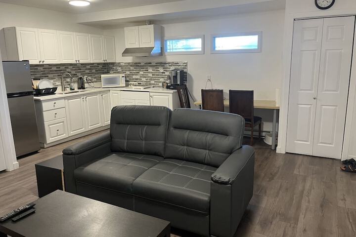 Room 12 of 19