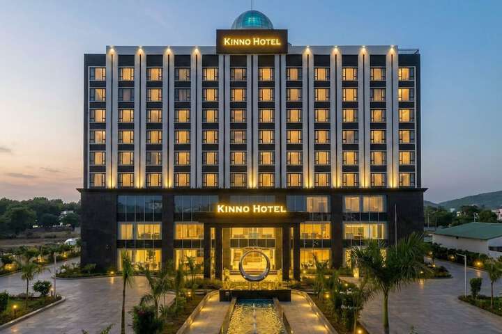 Hotel 33 of 33