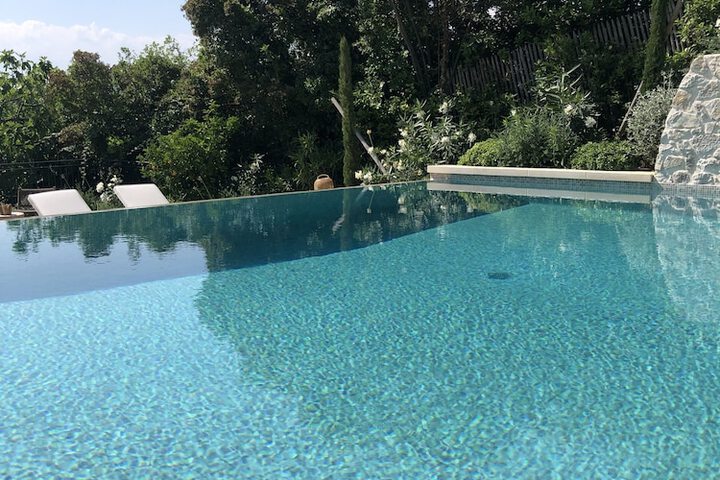 Pool 51 of 62