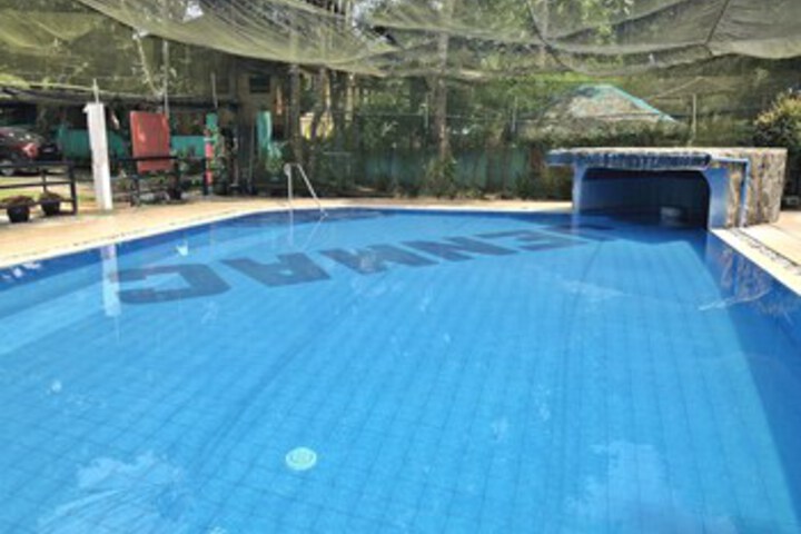 Pool 19 of 37