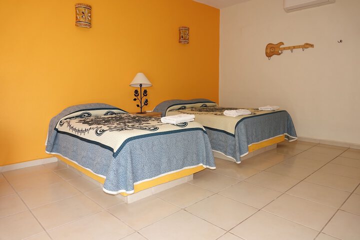 Room 20 of 38