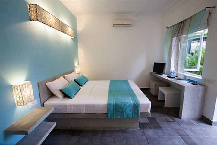 Room 14 of 37