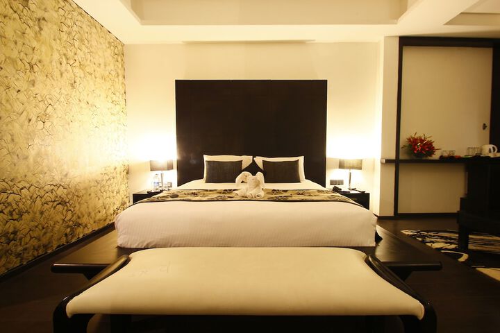Room 14 of 49