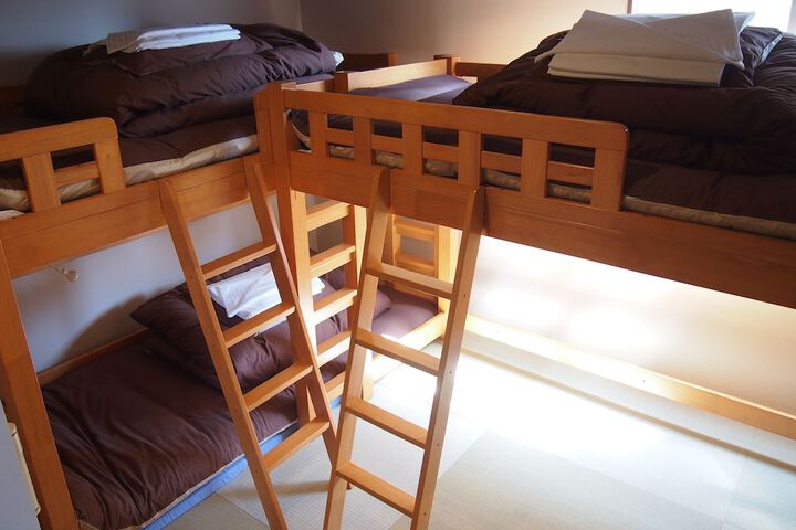 Room 26 of 75