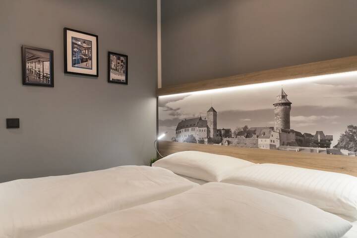Room 9 of 44