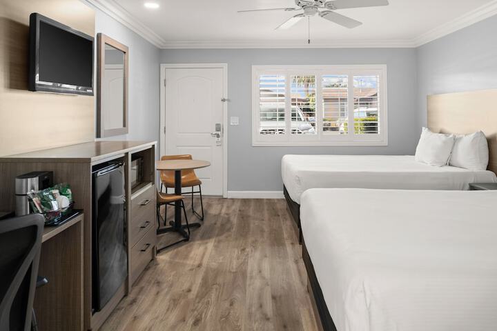 Room 21 of 72
